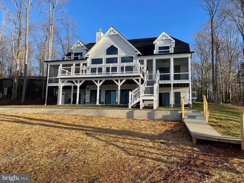 589 Busbees Point Rd, Bumpass, VA 23024 photo 4