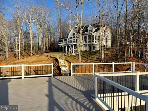 589 Busbees Point Rd, Bumpass, VA 23024 photo 8
