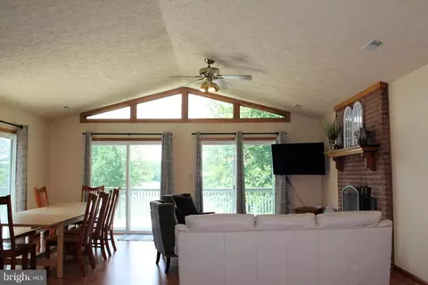 507 Point Dr, Bumpass, VA 23024 photo 30