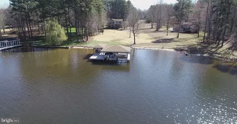 507 Point Dr, Bumpass, VA 23024 photo 1
