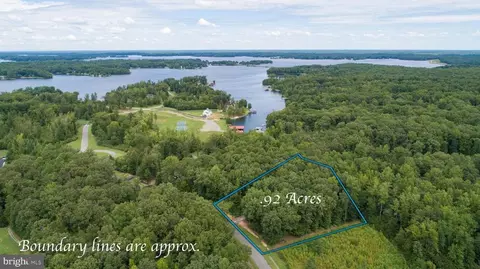 Ark Ave, Bumpass, VA 23024