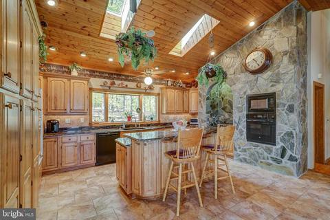 661 Busbees Point Rd, Bumpass, VA 23024 photo 22