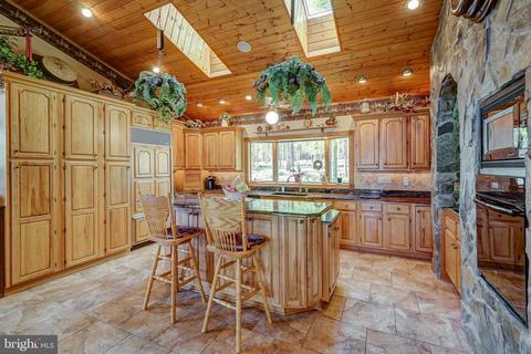 661 Busbees Point Rd, Bumpass, VA 23024 photo 21
