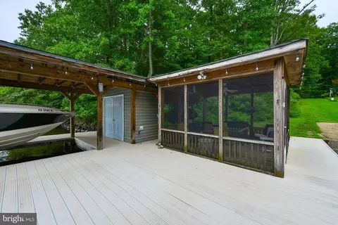 671 Busbees Point Rd, Bumpass, VA 23024 photo 20