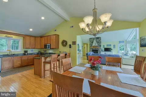 671 Busbees Point Rd, Bumpass, VA 23024 photo 32