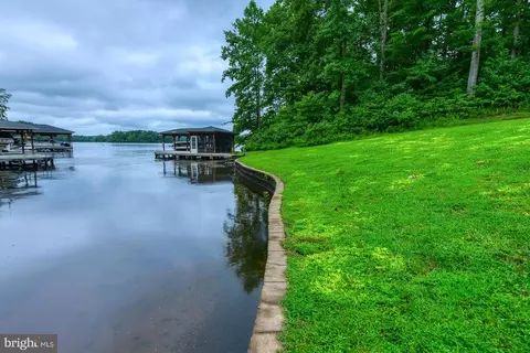 671 Busbees Point Rd, Bumpass, VA 23024 photo 18