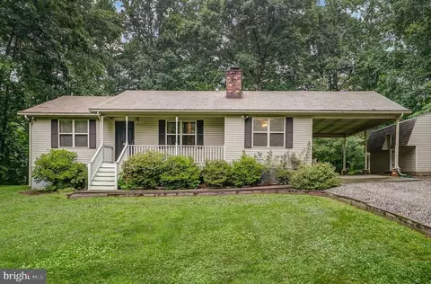 146 Privacy Rd, Bumpass, VA 23024 photo 1