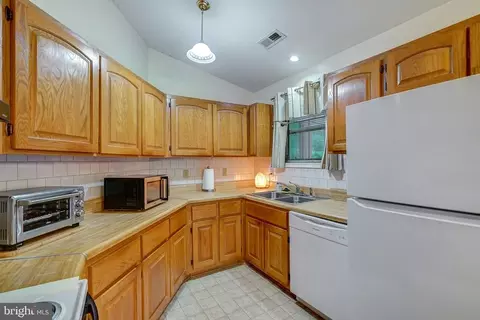 146 Privacy Rd, Bumpass, VA 23024 photo 7