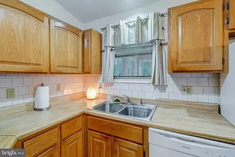 146 Privacy Rd, Bumpass, VA 23024 photo 8