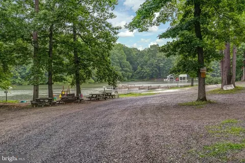 146 Privacy Rd, Bumpass, VA 23024 photo 4