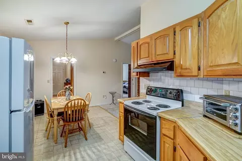 146 Privacy Rd, Bumpass, VA 23024 photo 9