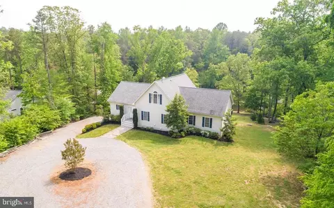 127 Rose Cir, Bumpass, VA 23024 photo 1