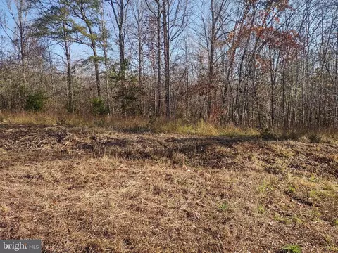Kimberly Court, Bumpass, VA 23024