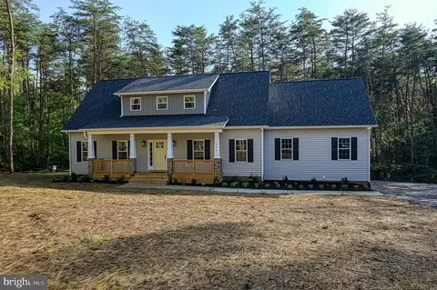 105 Smitty Cir, Bumpass, VA 23024 photo 1