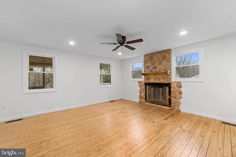 71 Well Rd, Louisa, VA 23093 photo 3
