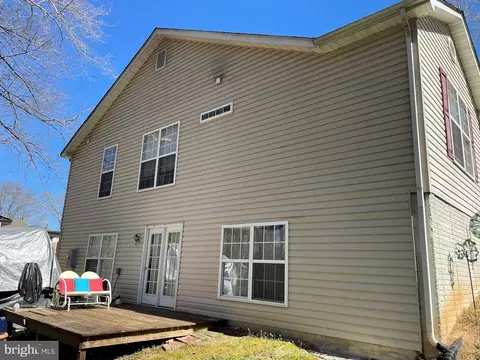 197 Locust Dr, Louisa, VA 23093