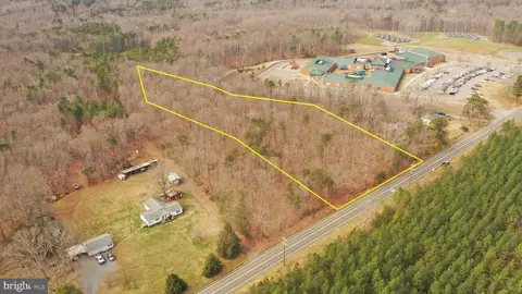 1 Jefferson Hwy, Louisa, VA 23093