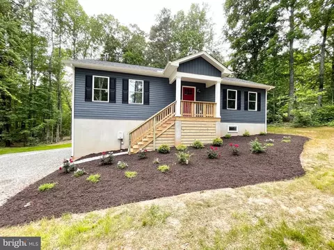 1632 Harris Creek Rd, Louisa, VA 23093