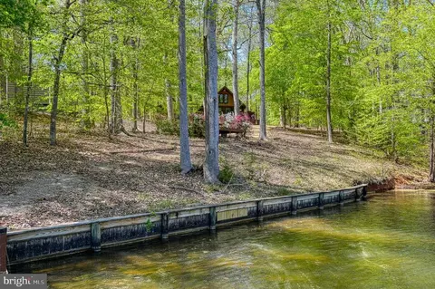 421 Lake Anna Dr, Bumpass, VA 23024 photo 39