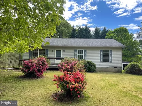11968 Cross County Rd, Mineral, VA 23117