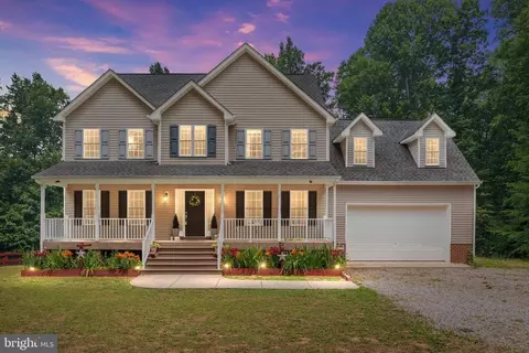 1292 Robertson Town Rd, Bumpass, VA 23024