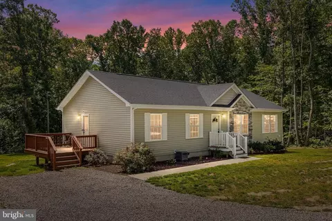 2730 Oakland Rd, Louisa, VA 23093