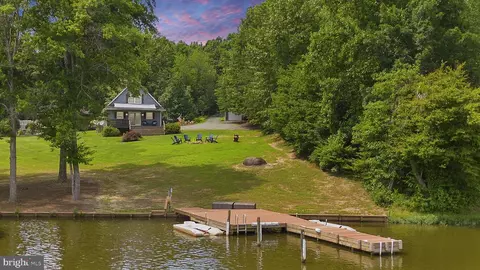 198 Miltons Ln, Louisa, VA 23093