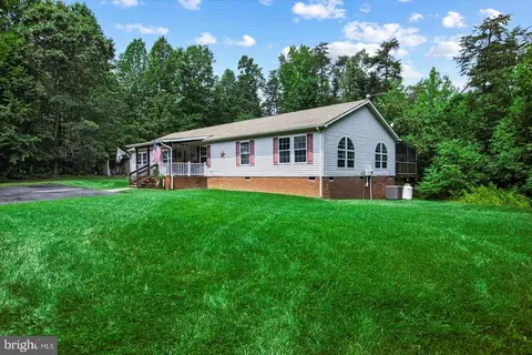 23 Anna Highview Dr, Bumpass, VA 23024 photo 2