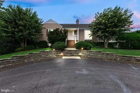 313 Bear Castle Dr, Bumpass, VA 23024 photo 3