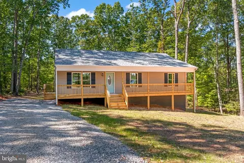1021 Chestnut Ave, Mineral, VA 23117