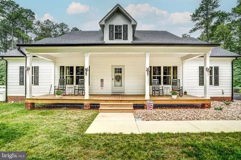 1135 Eastham Rd, Bumpass, VA 23024