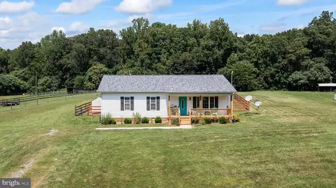 1745 Rolling Path Rd, Mineral, VA 23117