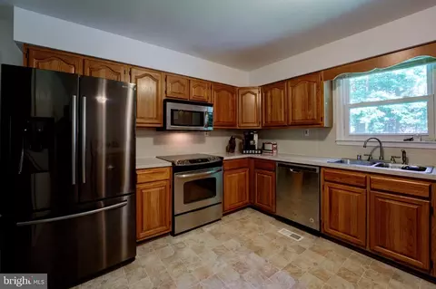 252 Wilson St, Bumpass, VA 23024 photo 4