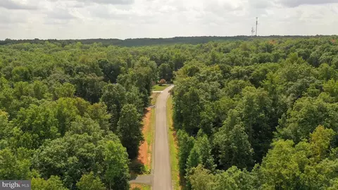 Flint Pl, Louisa, VA 23093 photo 18