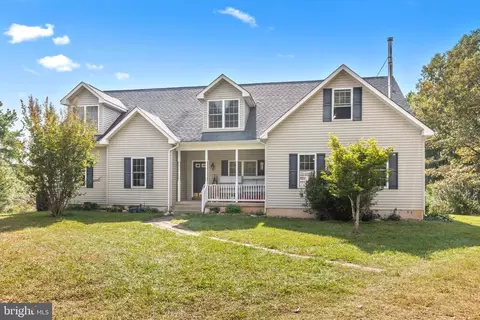 451 May Ln, Louisa, VA 23093