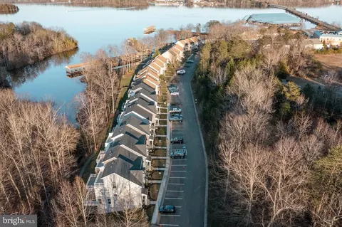 362 Lake Front Dr #J003, Mineral, VA 23117