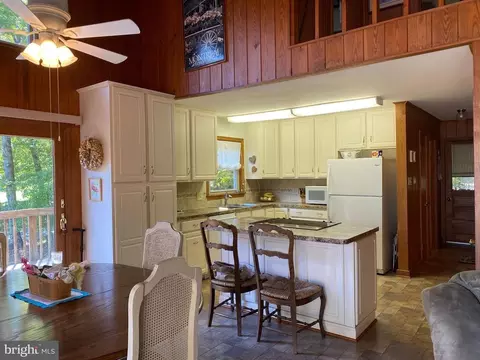 68 Bear Castle Dr, Bumpass, VA 23024 photo 10