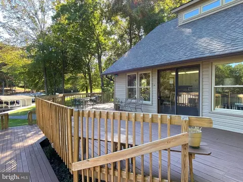 68 Bear Castle Dr, Bumpass, VA 23024 photo 6
