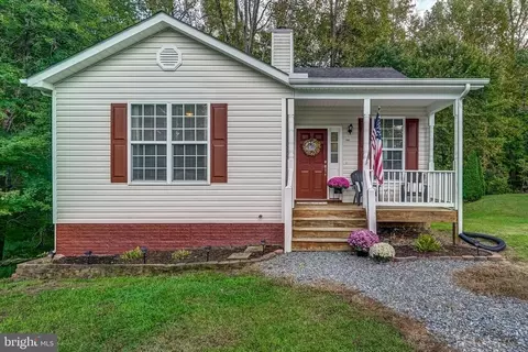 192 Redbud Dr, Louisa, VA 23093