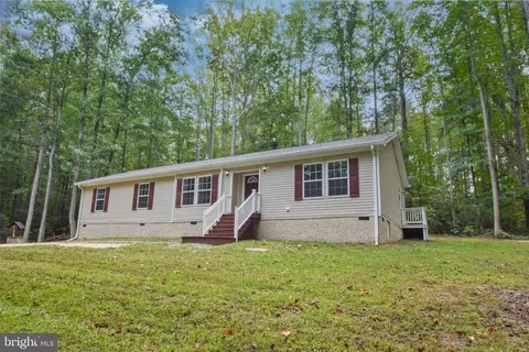 92 Eagles Cove Rd, Mineral, VA 23117