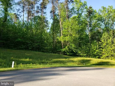 Shady Oaks, Louisa, VA 23093