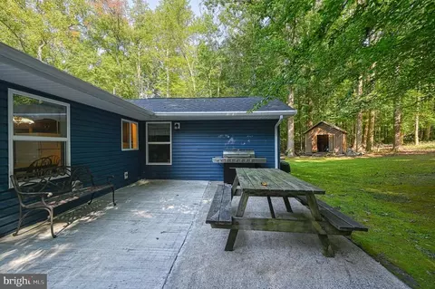 206 Oak Rd, Bumpass, VA 23024 photo 5