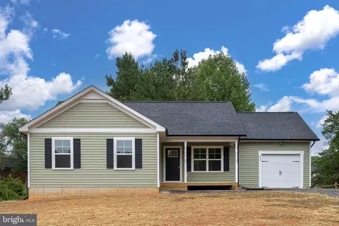 882 Days Bridge Rd, Mineral, VA 23117
