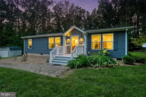 104 Privacy Rd, Bumpass, VA 23024