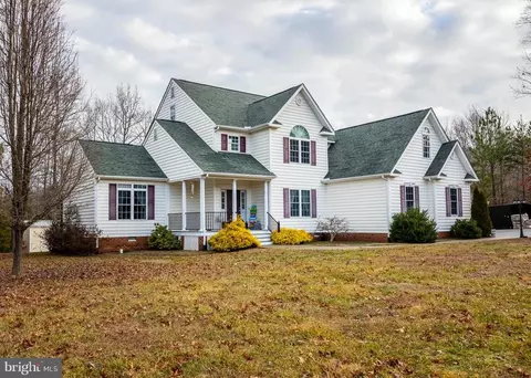 82 Beagle Run Dr, Bumpass, VA 23024