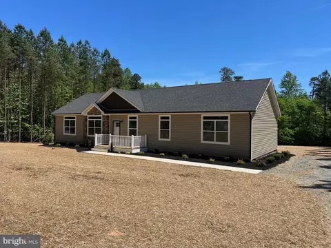 1010 Centerville Road Rd, Mineral, VA 23117