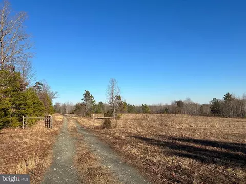 39 Johnson Rd, Mineral, VA 23117