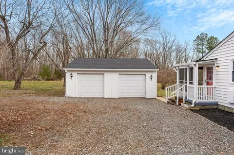 3722 Belle Meade Rd, Bumpass, VA 23024 photo 3