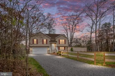 105 Lake Country Dr, Mineral, VA 23117