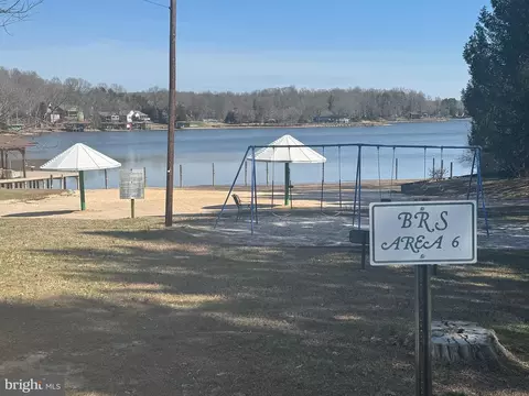 South Lakeshore Dr, Louisa, VA 23093